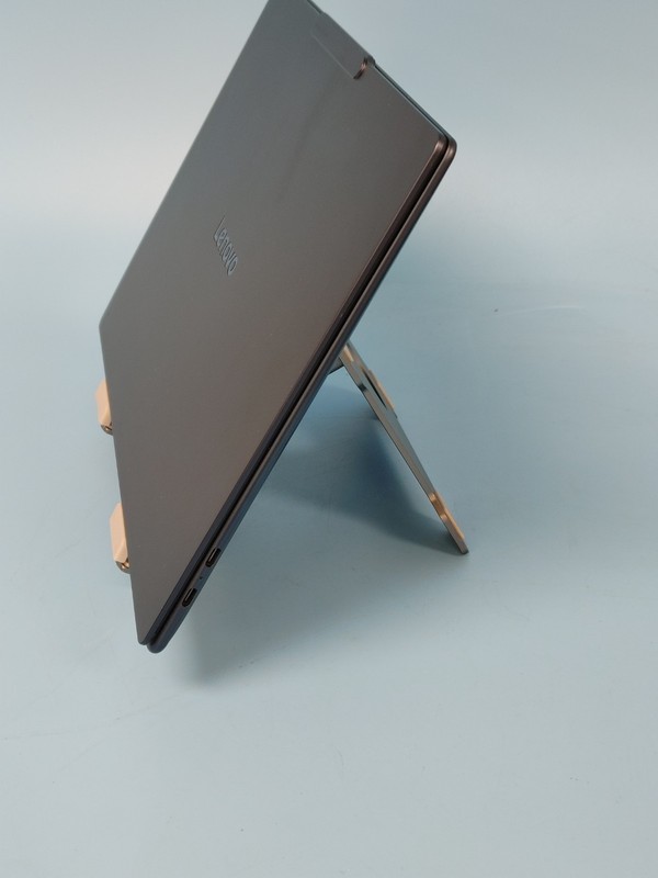 Lenovo Yoga Slim 7 14Q8X9 Snapdragon X Elite X1E-78-100 3.42 16GB LPDDR5 512GB gallery