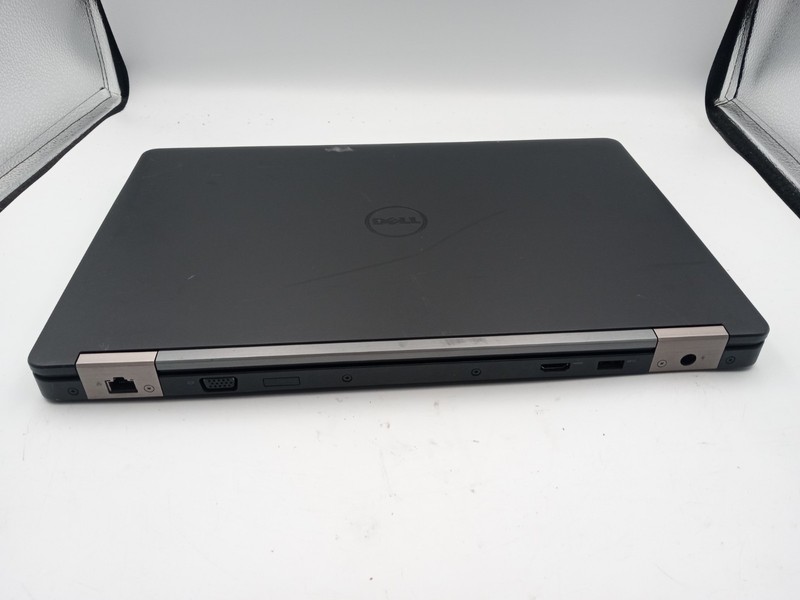 Dell Latitude E5570 15.6" i5-6300HQ 8GB RAM 128GB SSD Windows 11 -NO BATTERY -RR gallery