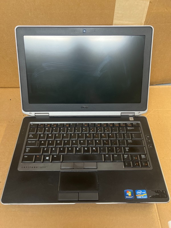 DELL LATITUDE E6330 13.3" HD I5-3340M No RAM or HD gallery