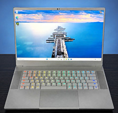 Razer Blade 15.6” Gaming Laptop i7-9750H RTX 2070 Max-Q 16GB 512GB Win11 READ