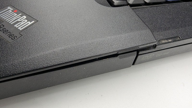 (2) Lenovo ThinkPad R61 Intel Celeron Read gallery