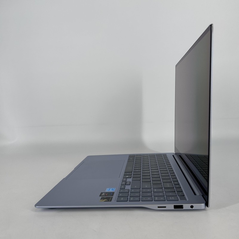 Samsung Galaxy Book4 Edge 16 QHD+ TOUCH Snapdragon X Elite 3.GHz 16GB 512GB eUFS gallery