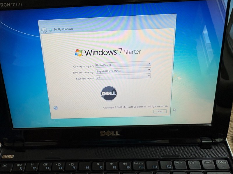 RARE DELL INSPIRION PINK MINI - EXCELLENT CONDITION W/POWER CORD - USED ONCE gallery
