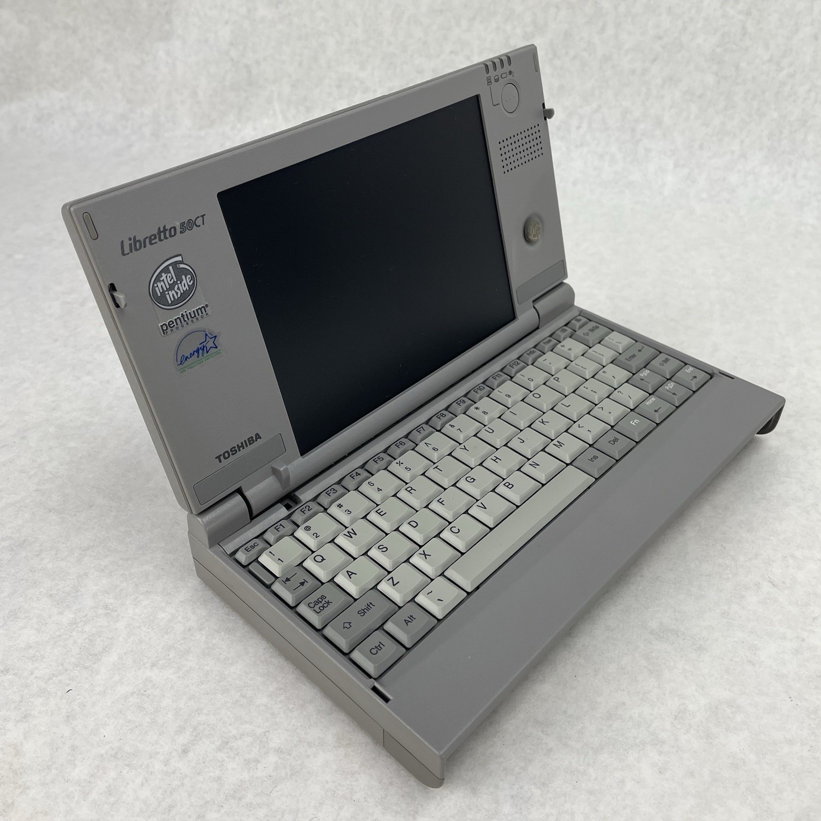 Toshiba Libretto 50 ct 6" Intel Pentium 16 MB RAM No HDD/OS/AC/Battery gallery