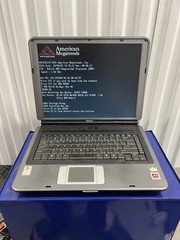 Winbook 331 Laptop 15.4″ Notebook (AMD Turion 64 X2) Laptop Vintage iBook / prop