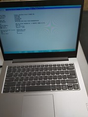 Lenovo IdeaPad Slim 1-14AST-05 1 AMD A6-9220e, 1.6GHz 4GB 64GBSSD ,NO OS ,