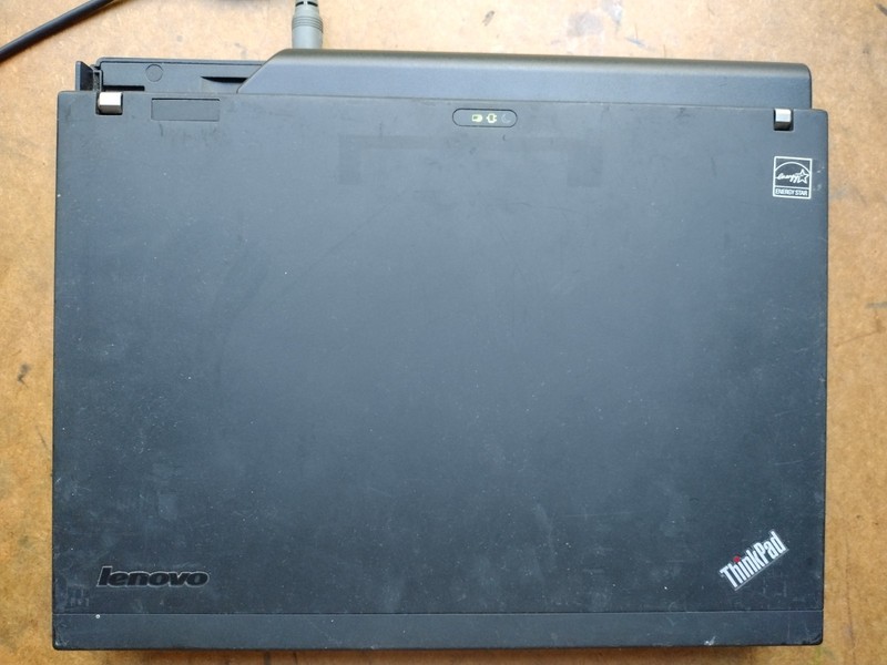 Thinkpad X200 Libreboot 512GB SSD 2.4GHz 8GB RAM 9-Cell Bat AC ThinkLight Dock gallery