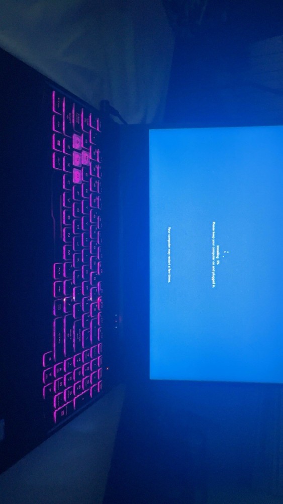 Selling GamingLaptop For Cheap! Good For Work,school,gaming.Free Mouse And Kb To