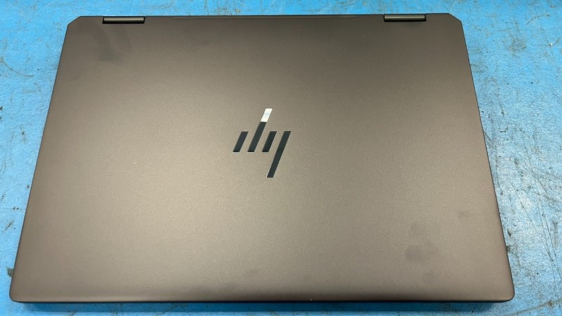 HP Spectre x360 14.0" 7K635AV 5CD451398X (Grade C) gallery