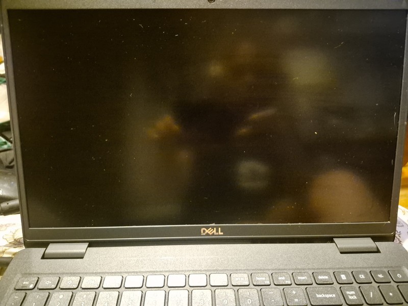 Dell Latitude 3520 Intel i7-11th PART!! NO RAM gallery