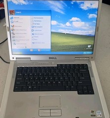 Dell Inspiron E1505 Laptop 15″ Intel CPU 1.6Ghz 1GB RAM 60GB HDD WinXP WIFI
