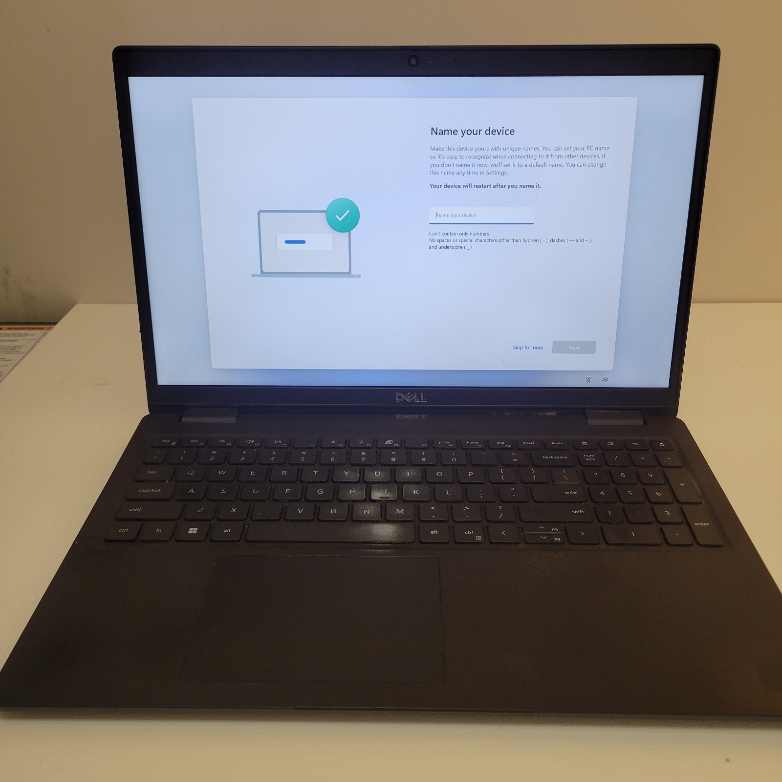 Dell Latitude 3520 15.6" Core i7-1165G7 8GB RAM 256GB SSD Win 11 Pro gallery