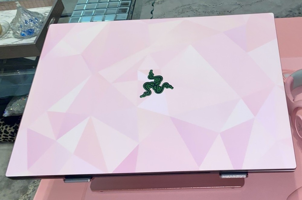 💕 Razer Blade 18 PINK 32GB RAM 2TB SSD Gaming Laptop PC 2023 Model RZ09-0484