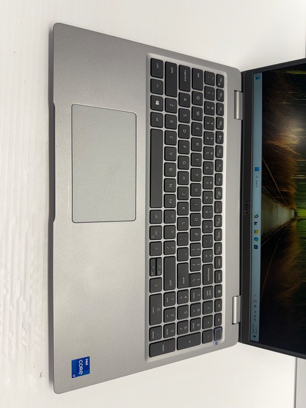 Dell Precision 3560 i7-1185G7 3.0GHz 16GB 512GB SSD Nvi. T500 EXCELLENT BATTERY~ gallery