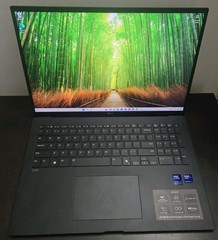 LG Gram 17″ Touch Display Intel Core Ultra 7 258V 32GB RAM 1TB SSD – Open Box