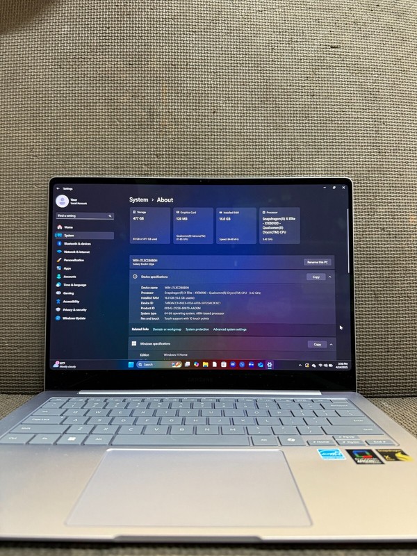 Samsung Galaxy Book4 Edge Copilot+ PC 14" Snapdragon X Elite 16GB RAM 512GB SSD gallery