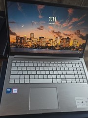 ASUS Vivobook 15.6″ Laptop Intel Core 7 150U 16GB 1TB Win111h Good