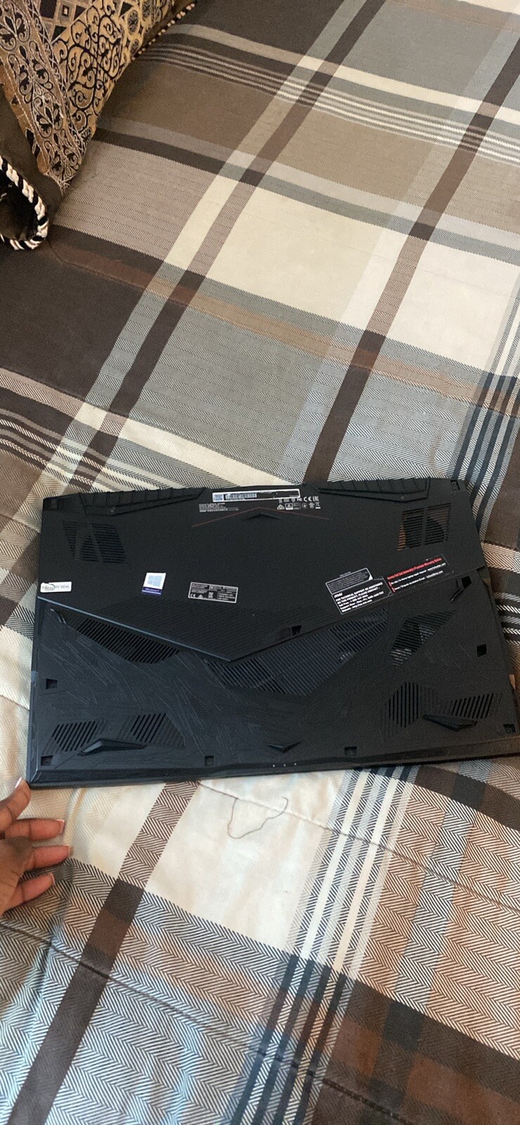 MSI GE75 Raider Gaming Laptop w/ Backpack | RTX 2080 Super | 144hz, 17.3”, 1.5TB gallery