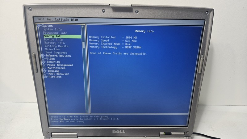 Dell Latitude D610 Pentium M 1.73Ghz / 1Gb Ram DDr2 / NO HDD / NO CHARGER (2) gallery