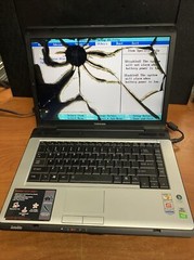 Toshiba Satellite A215-S5837 Laptop 2.0GHZ, 2GB RAM, BROKEN SCREEN BOOT TO BIOS