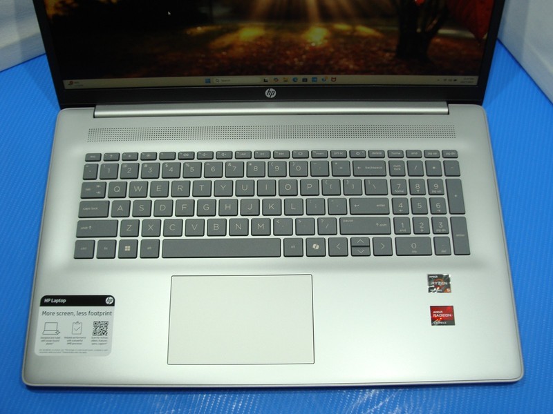 HP 17-cp2025dx 17.3"FHD AMD Ryzen 5 7520U 2.8GHz 8GB 512GB 100t Warranty 2026 gallery