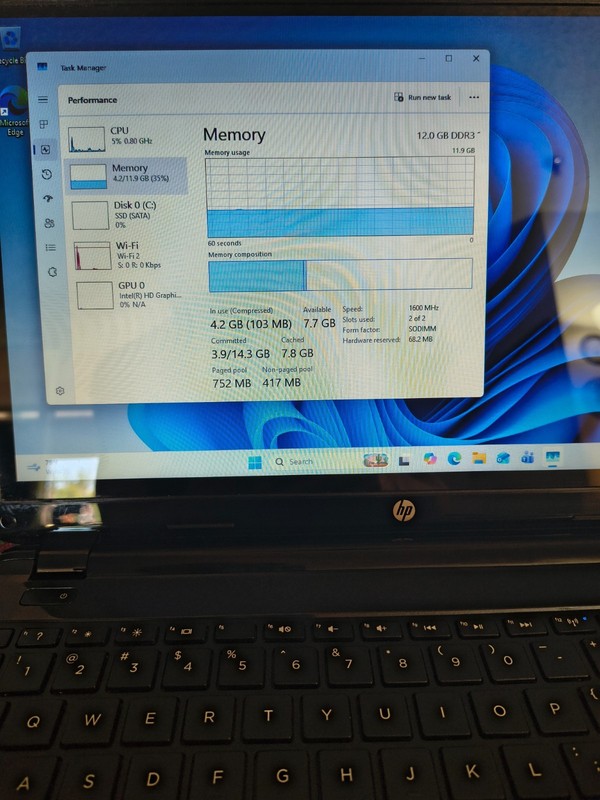 HP 15" Notebook T/S PC Core i3-4005U@1.7GHz 12GB 240GB SSD Wn11Hm gallery