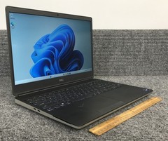 Dell Precision 7560 15.6″ Laptop i7-11850H 16GB RAM 512GB NVMe