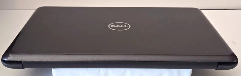 Dell Latitude 3380 13.3” Touch Core i3-6006U 2.00Ghz 4GB RAM 128GB SSD gallery