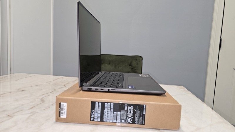 Asus Vivobook 16 Flip TP3607SA-DS74T, 16" Touchscreen Convertible, Intel Core 7 gallery