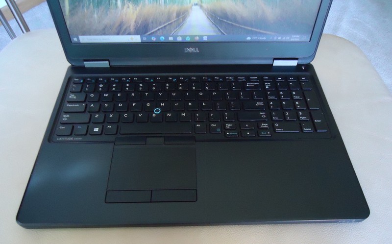 Dell Latitude E5550 Intel I5 2.30 GHz 500 HDD 8 GIG RAM WINDOWS 10 MS OFFICE gallery
