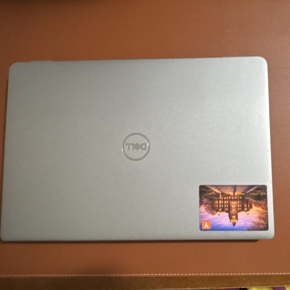 Dell Latitude 3340 Laptop Intel Core i3 13th GEN. 256GB SSD, 8GB RAM. Ubuntu