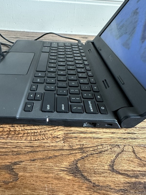 Dell Chromebook 11 3180 11.6" Intel Celeron 4GB 16GB eMMC Chrome OS Black Laptop gallery