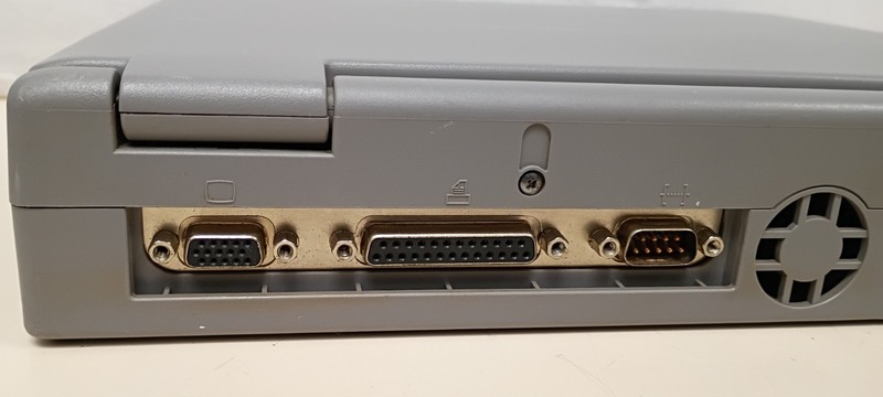 Toshiba Satellite 330CDS Laptop Intel Pentium MMX, 2Gb HD, Windows 98 Working gallery