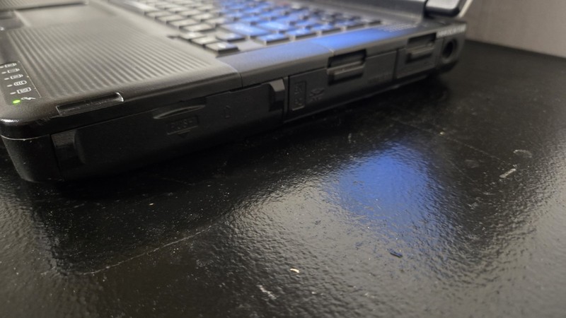 Panasonic CF-53 Toughbook i5-3340M 8GB RAM 256GB SSD Touchscreen Linux Charger gallery