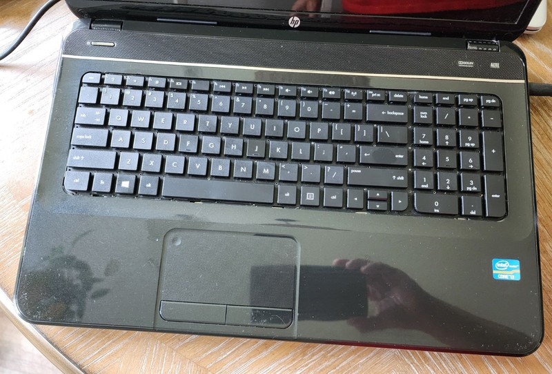 HP Pavilion G7-2270US 17.3" Intel i3-3110M 2.4GHz, 6 GB Ram, 700GB HHD, Win 10 P gallery