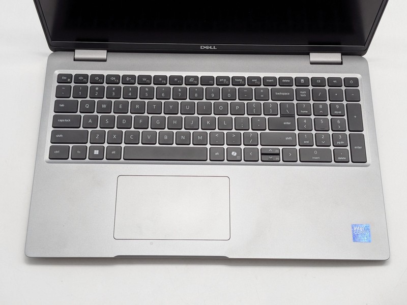 Dell Latitude 5550 15.6" Ultra 5 125U 24GB DDR5 512GB SSD Windows 11 Home gallery