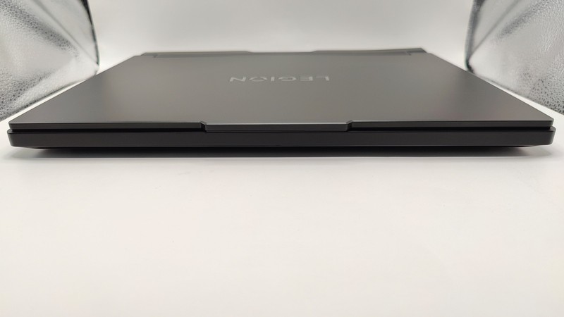 Lenovo Legion Pro 7i Laptop 16" 2.5K OLED/Ultra 9/1TB/32GB/NVIDIA GeForce 5080 gallery