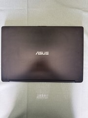 ASUS Q502L 15.6″ Intel Core i5 8GB Windows Black ( turns on, forgot password)