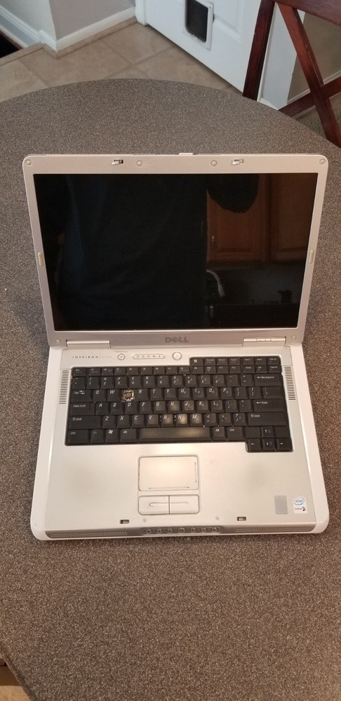 Dell Inspiron E1505 Laptop PP20L Intel Processor 15.4" Notebook Unit No HDD Read