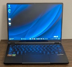 ASUS ProArt PX13 13″ 3K OLED 2-in-1 (Ryzen AI 9 HX 370, 32GB/1TB SSD, RTX 4050)