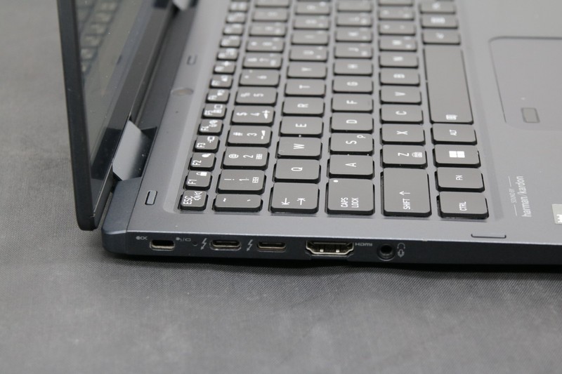 Dynabook Portégé X30W-K - i5-1340P - 32GB, 256GB, Win 11, Touchscreen +Adapter gallery