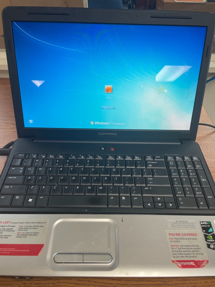 Windows 7 Compact Presario CQ60 with Charger - WORKS