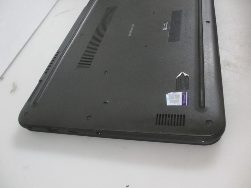 Dell Latitude 3310 i5-8265U 1.60GHz 16GB 256GB M2SSD LAPTOP BAD BTRY NOOS + AC gallery