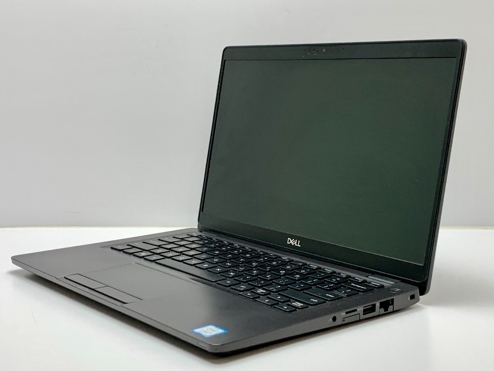 Dell Latitude 5300 | i5-8365U | 8GB RAM | 256GB NVMe | LINUX | READ gallery