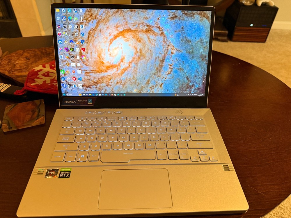 ASUS ROG Zephyrus G14 14 inch (QHD 120Hz Ryzen 9 5900HS - RTX 3060 40GB RAM 1TB