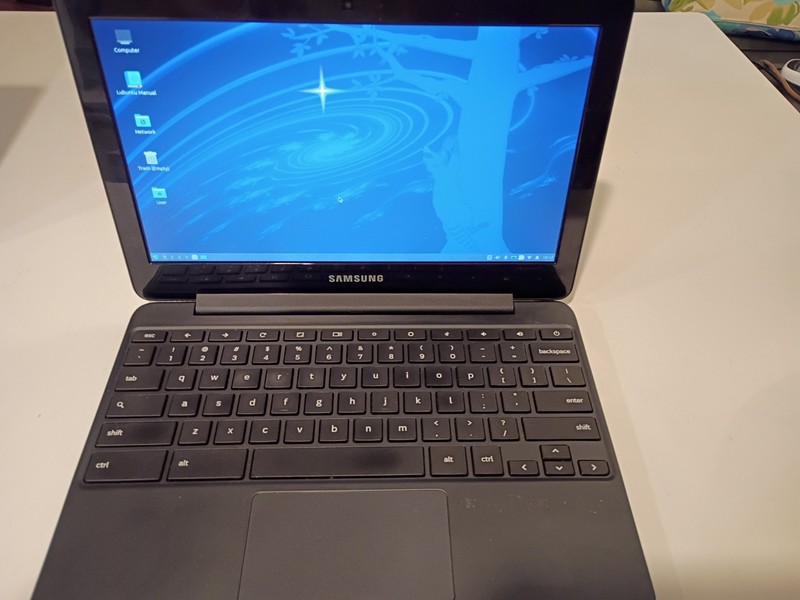 Samsung Linuxbook (Lubuntu OS) Chrome OS Replacement gallery