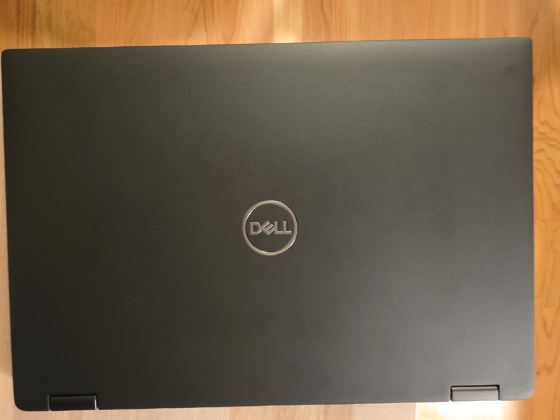 Dell Latitude 7390 2-in-1 Touchscreen Laptop 8th Gen Core I5 1 Tb M.2 16 Gb Ram gallery
