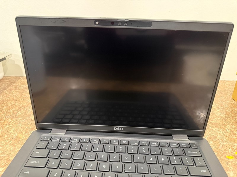 Dell Latitude 7430 Intel Core i7 12th Gen 16GB RAM 256GB SSD Win 11 Pro gallery