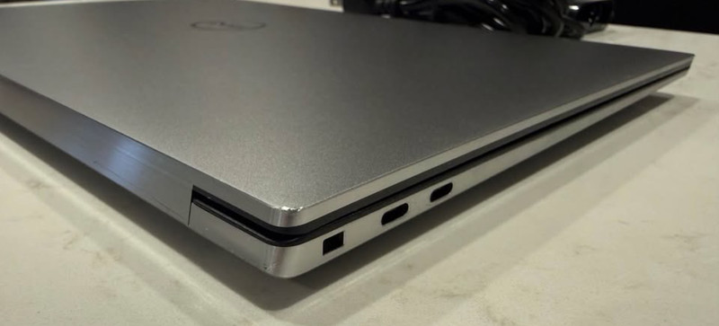 Dell Precision 5550 i7-10850H 2.7GHz 32GB 256GB NVMe 15.6" T2000 Win11 Pro Good gallery