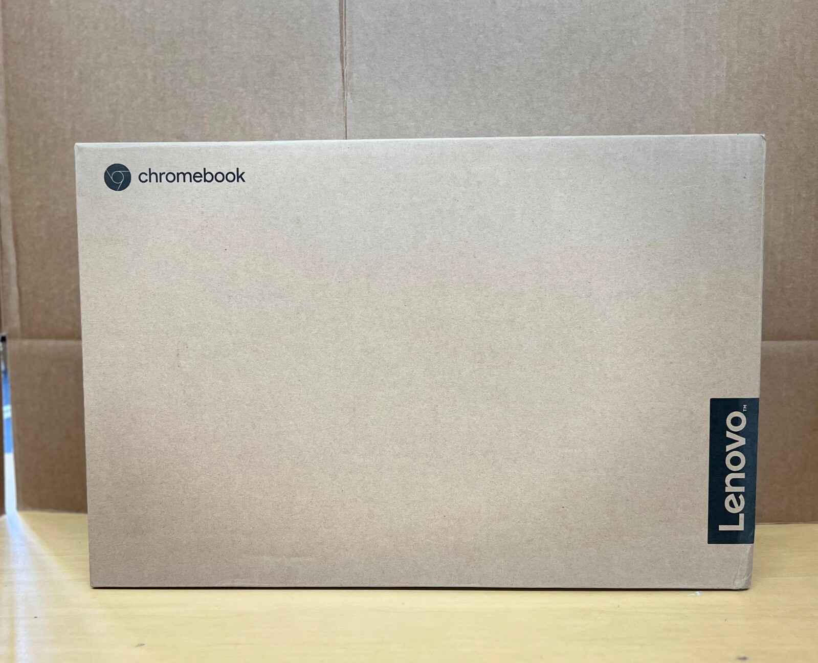 New Lenovo Chromebook 14" Black S330 MT8173C 2.1 GHz, 4GB RAM, 64 GB EMMC gallery